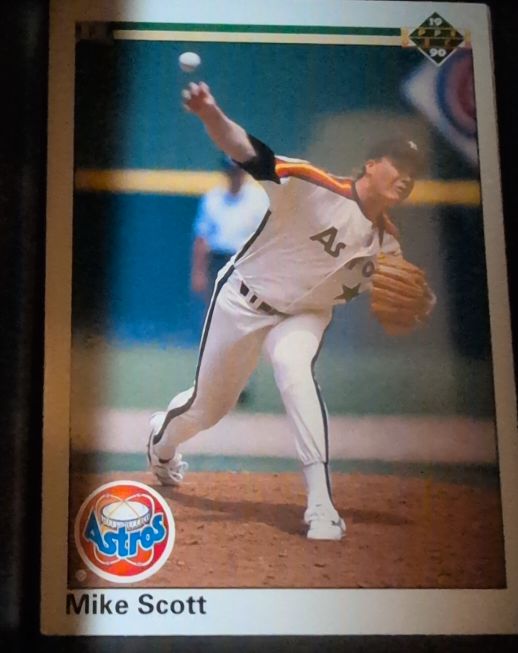 1990 Upper Deck #125 Mike Scott Houston Astros — front