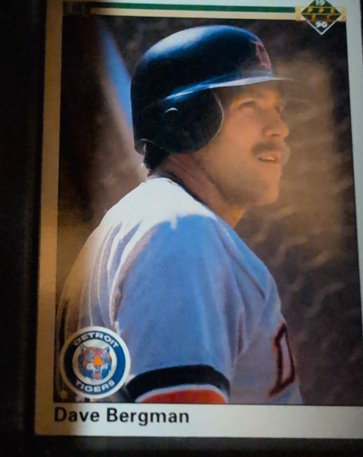 1990 Upper Deck #381 Dave Bergman — front