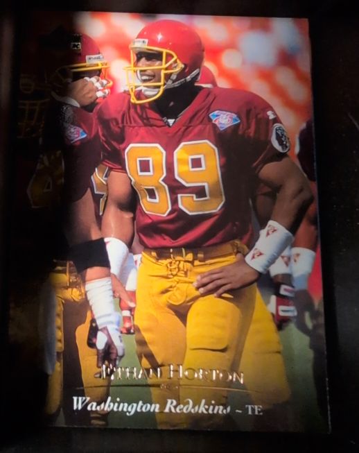 1995 Upper Deck #63 Ethan Horton — front