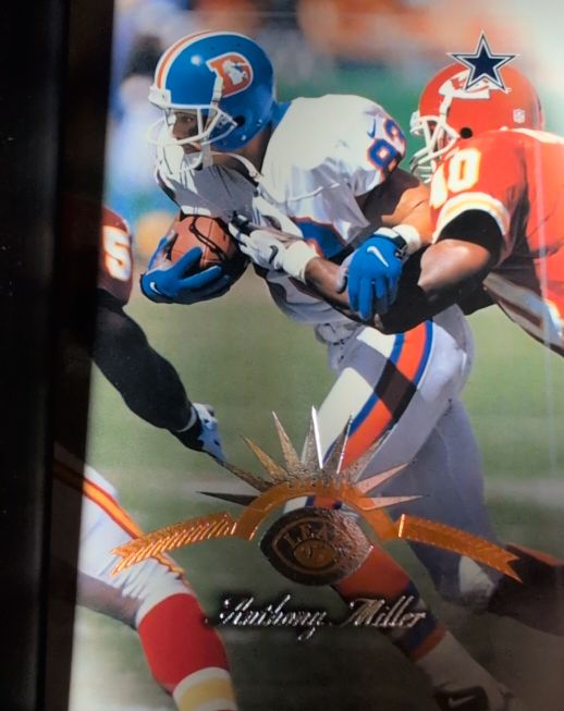 1995 Pinnacle #124 Anthony Miller — front
