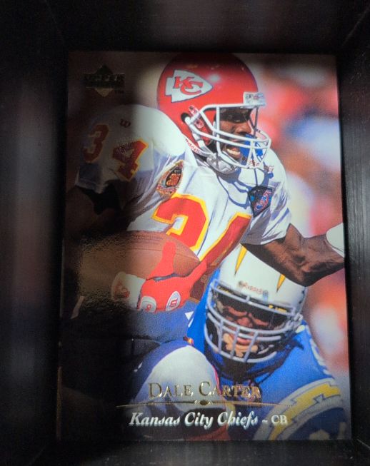 1995 Upper Deck #195 Dale Carter — front