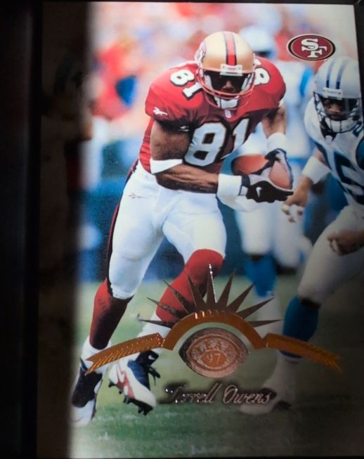 1997 Leaf #38 Terrell Owens — front