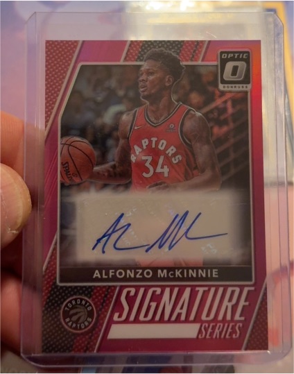 2017-18 Panini Donruss Optic Signature Series #100 Alfonzo McKinnie — front