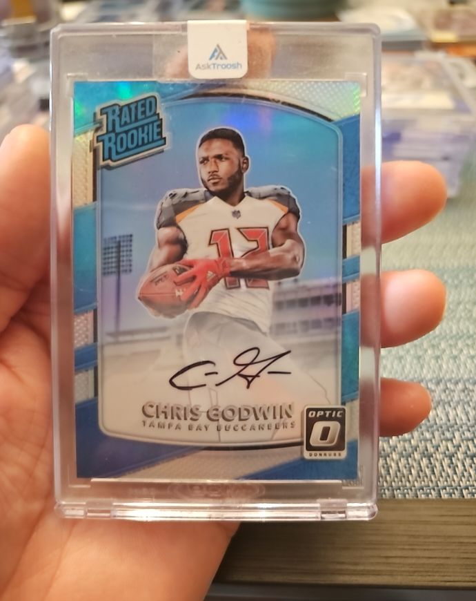 2017 Donruss Optic #155 Chris Godwin Rated Rookie Blue Prizm Auto — front