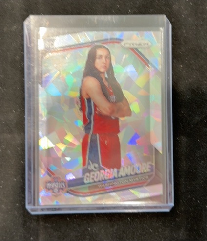 2025 Panini Prizm WNBA #103 Georgia Amoore RC Rookie Silver Cracked Ice Prizm — front