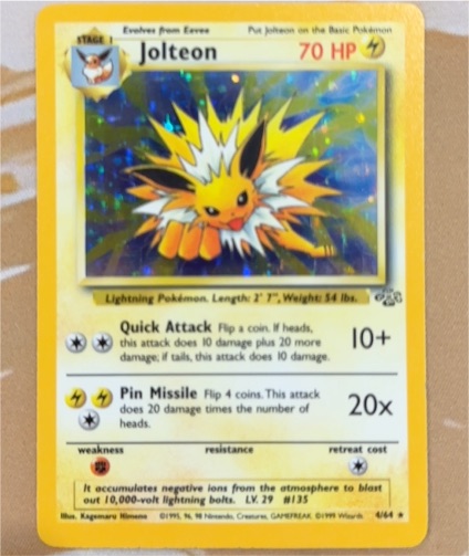 1999 Pokémon Jungle #4 Jolteon — front