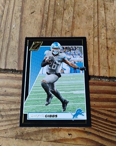 2024 Panini Zenith #32 Jahmyr Gibbs — front
