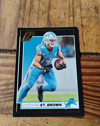 2024 Panini Zenith #33 Amon-Ra St. Brown — front