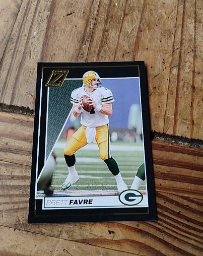2024 Panini Zenith #37 Brett Favre — front