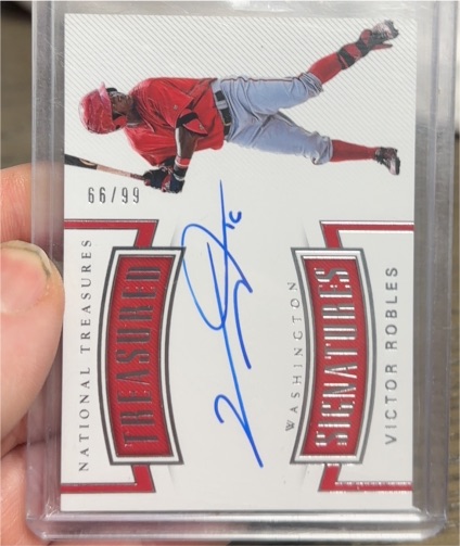 2018 Panini National Treasures #TS-VR Victor Robles Treasured Signatures #66/99 — front