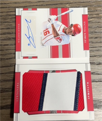 2018 Panini National Treasures #DMS-VR Victor Robles — front