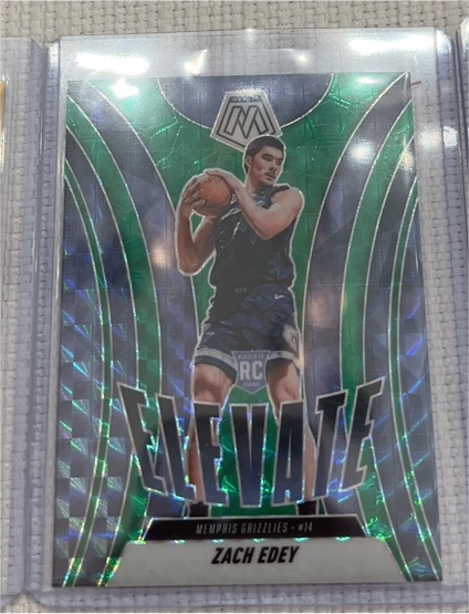 2024-25 Panini Mosaic #12 Zach Edey Elevate Green Mosaic Prizm — front