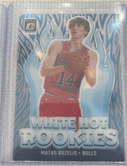 2024-25 Panini Donruss Optic #10 Matas Buzelis White Hot Rookies — front
