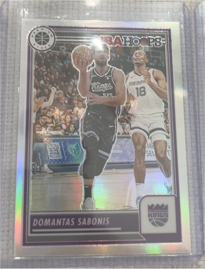 2023-24 Panini NBA Hoops Premium Stock #154 Domantas Sabonis — front