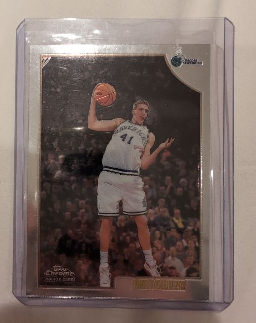 1998-99 Topps Chrome #154 Dirk Nowitzki Rookie Card — front