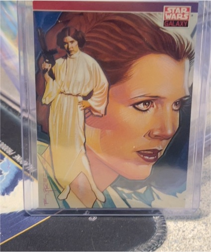 2022 Topps Chrome Star Wars Galaxy #35 Princess Leia Organa — front
