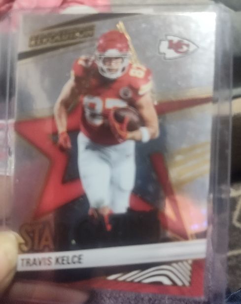 2025 Panini Revolution #18 Star Gazing Travis Kelce — front