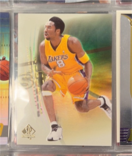 1999-00 SP Authentic #38 Kobe Bryant — front