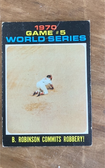 1971 Topps #331 1970 World Series Game 5 Brooks Robinson Commits Robbery — front