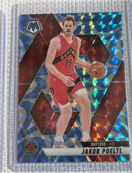 2024-25 Panini Mosaic #162 Jakob Poeltl Blue Reactive Mosaic Prizm — front