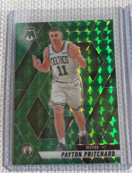 2024-25 Panini Mosaic #137 Payton Pritchard Green Mosaic Prizm — front