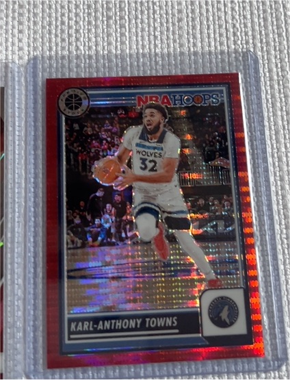 2019-20 Panini NBA Hoops Premium Stock #111 Karl-Anthony Towns — front