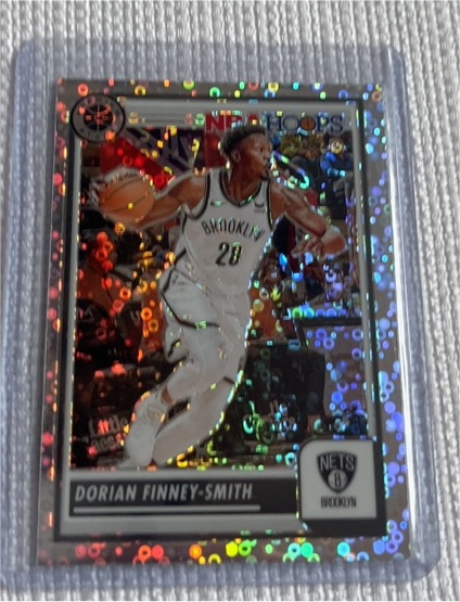 2023-24 Panini NBA Hoops Premium Stock #94 Dorian Finney-Smith — front