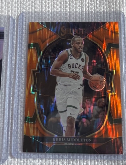 2022-23 Panini Select #28 Khris Middleton Orange Flash Prizm — front