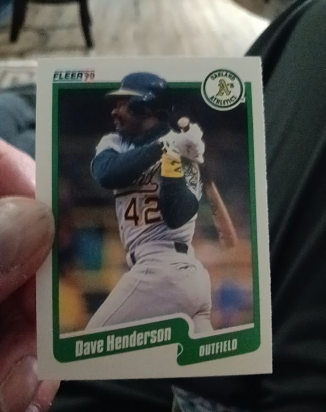 1990 Fleer #9 Dave Henderson — front