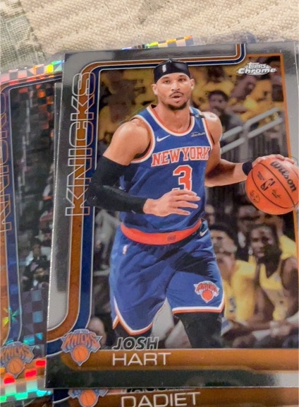 2025-26 Topps Chrome #160 Josh Hart — front