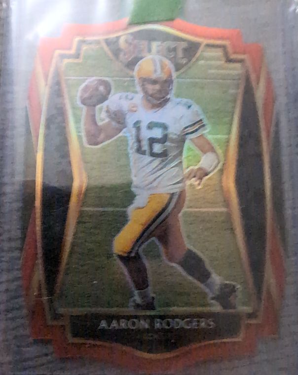 2020 Panini Select Premier Level Red Die-Cut #111 Aaron Rodgers — front