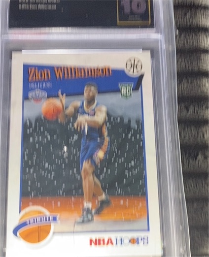 2019-20 Panini NBA Hoops #296 Zion Williamson — front