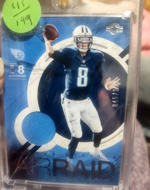 2016 Panini Absolute Air Raid Materials #6 Marcus Mariota — front