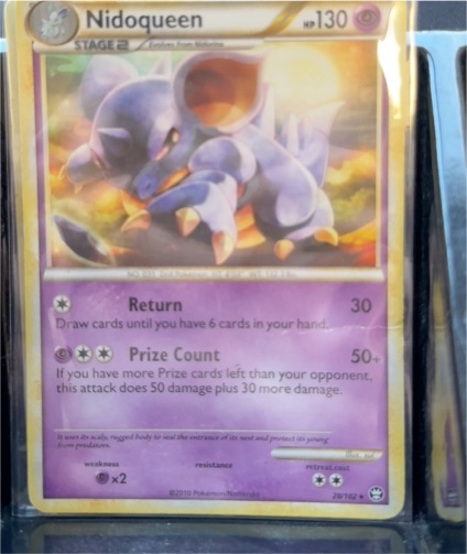 2010 Pokémon Triumphant #28 Nidoqueen — front