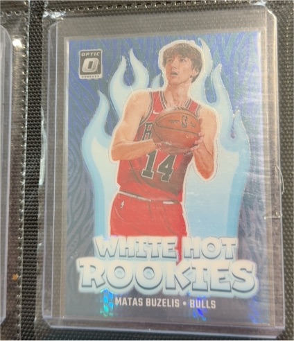 2024-25 Panini Donruss Optic #10 Matas Buzelis White Hot Rookies — front