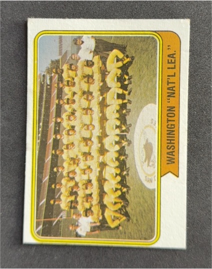 1974 Topps #226 Washington Nat'l Lea San Diego Padres Team — front