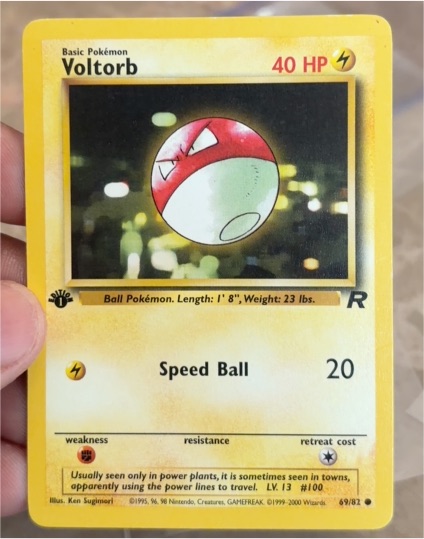 1999 Pokémon Team Rocket #69 Voltorb — front
