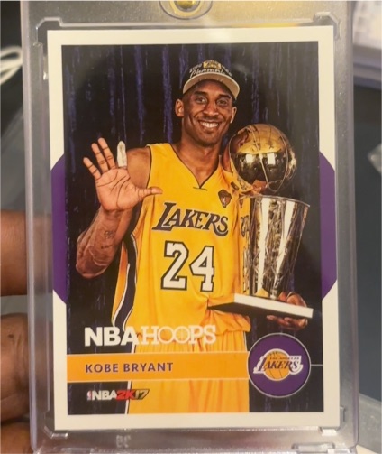 2016-17 Panini NBA Hoops #12 Kobe Bryant — front