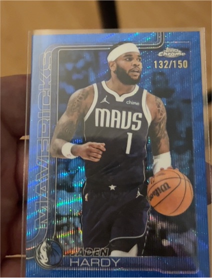 2025-26 Topps Chrome #60 Jaden Hardy Blue Wave Refractor Dallas Mavericks — front
