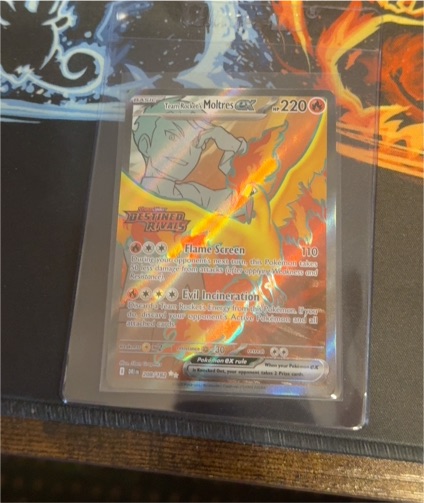 2020 Pokémon Destined Rivals #208 Team Rocket's Moltres EX — front