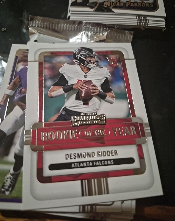 2022 Panini Contenders Rookie Of The Year #ROY-DRI Desmond Ridder — front