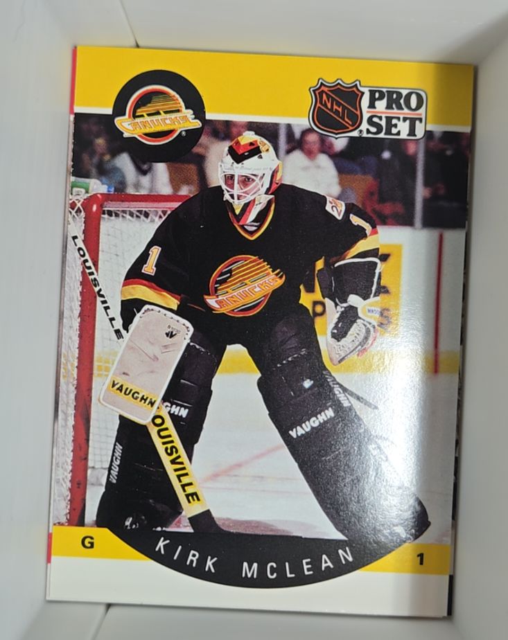 1990-91 Pro Set #302 Kirk McLean — front