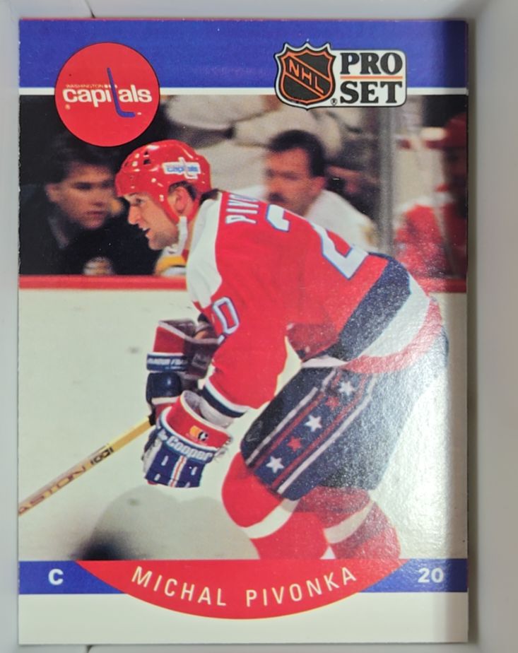 1990-91 Pro Set #319 Michal Pivonka — front