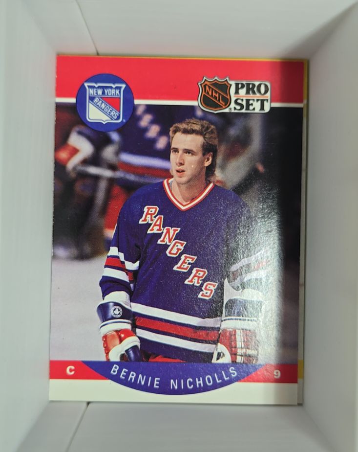 1990-91 Pro Set #204 Bernie Nicholls — front