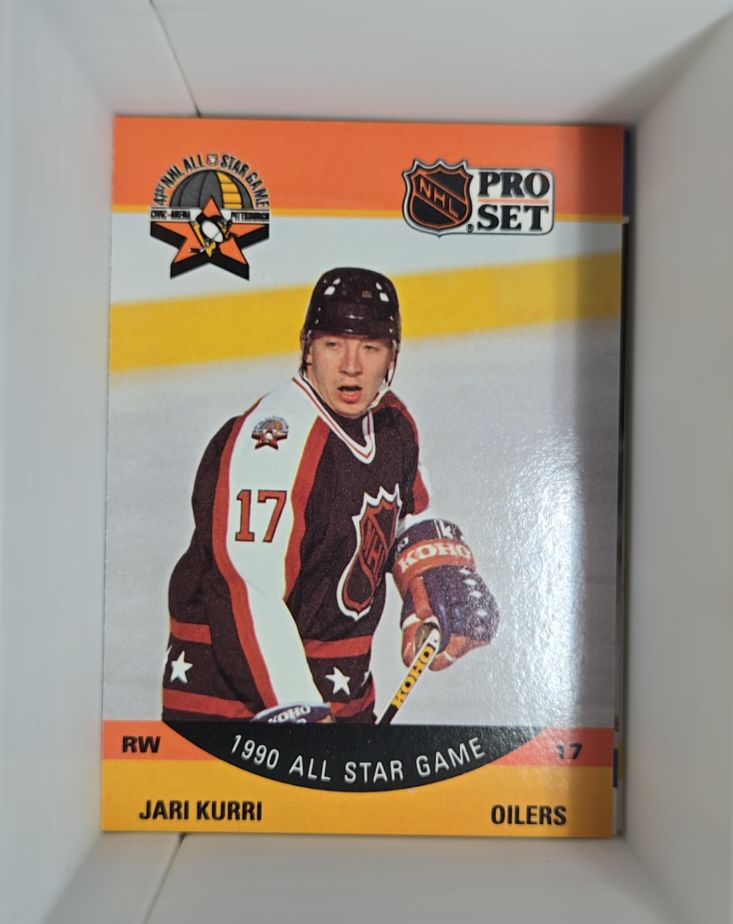 1990-91 Pro Set #348 Jari Kurri — front