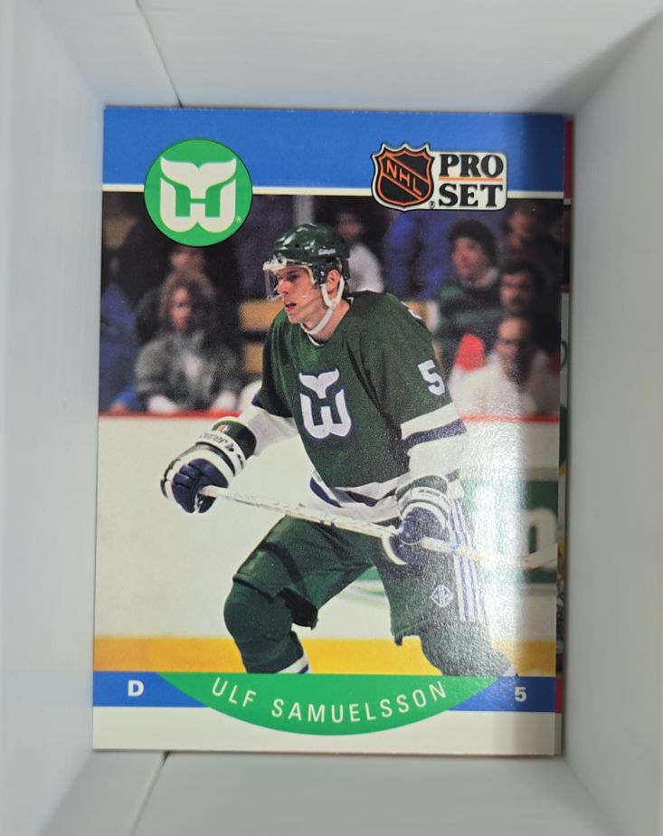 1990-91 Pro Set #109 Ulf Samuelsson — front