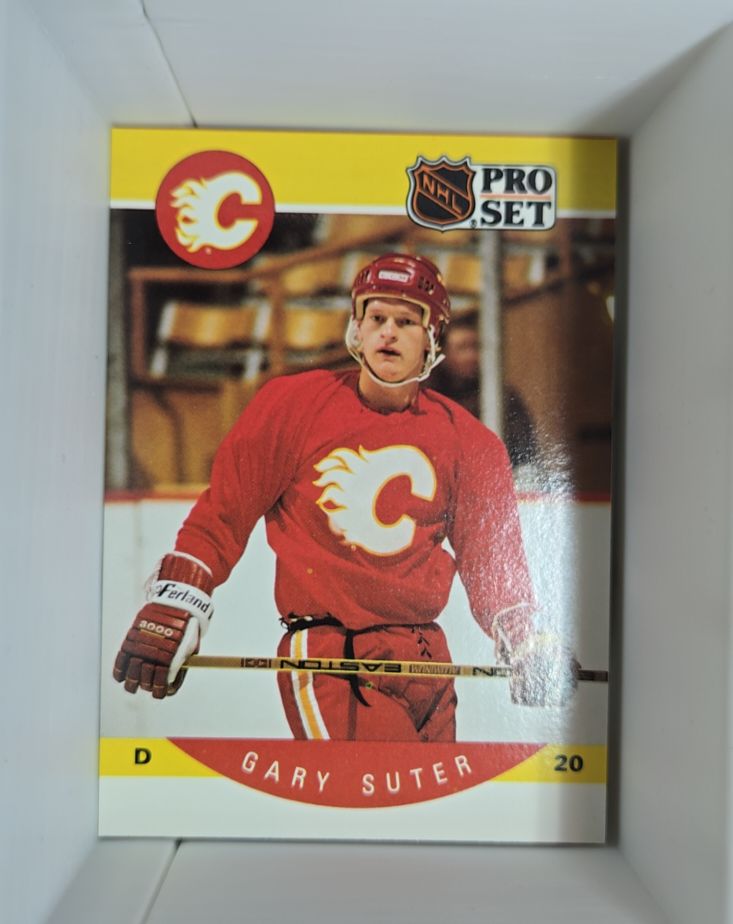 1990-91 Pro Set #46 Gary Suter — front