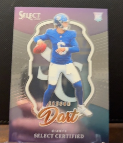 2025 Panini Select #17 Jaxson Dart Select Certified Rookie — front