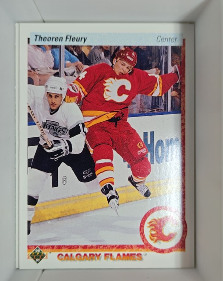 1990-91 Upper Deck #47 Theoren Fleury — front