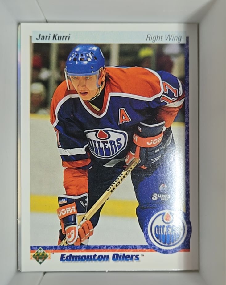 1990-91 Upper Deck #146 Jari Kurri Edmonton Oilers — front